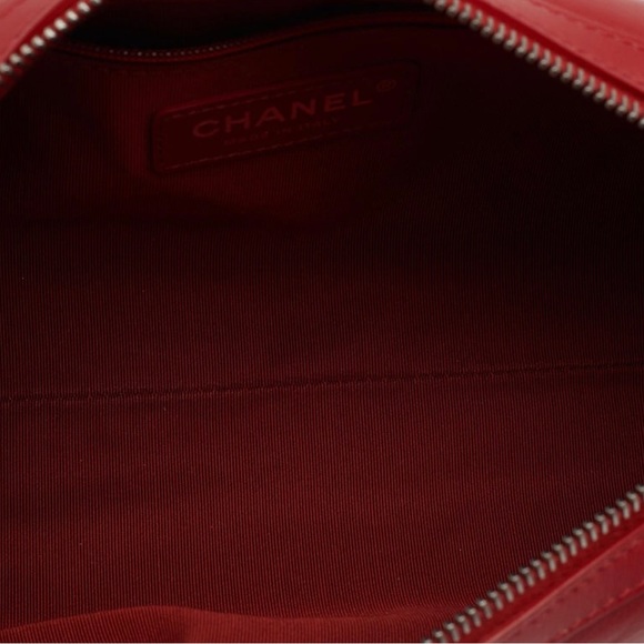 Chanel 
New Calfskin Chain 20s Signature Bowling Bag Red. Written in chain. - Picture 7 of 11